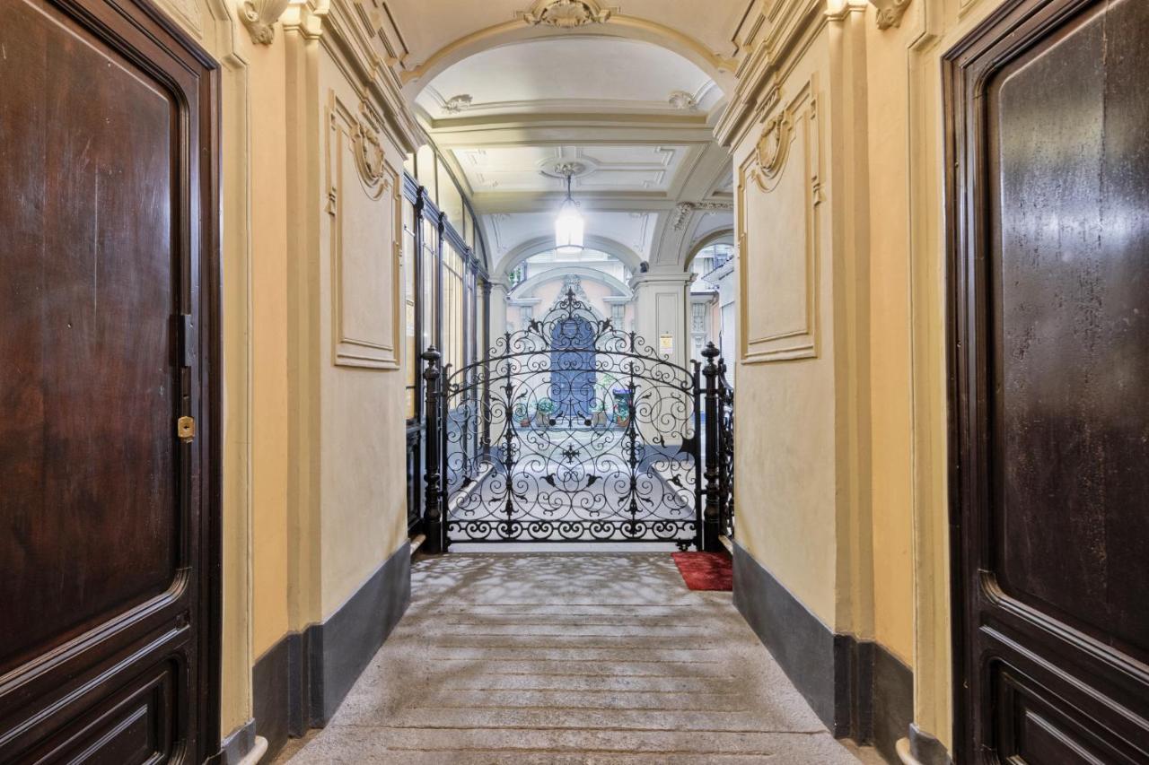 Acadamis -Il Rifugio Dei Mercanti- Piazza Castello Turín Exterior foto